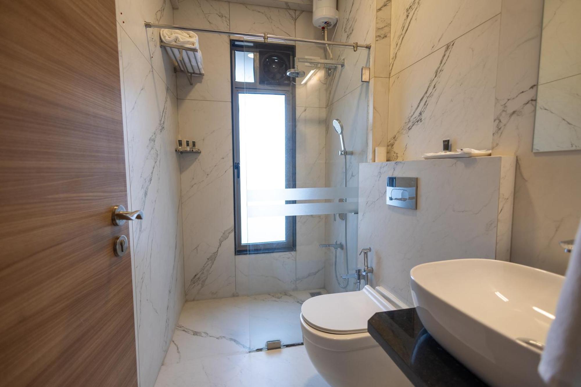 Freesia Residency By Express Inn - Navi Mumbai Buitenkant foto